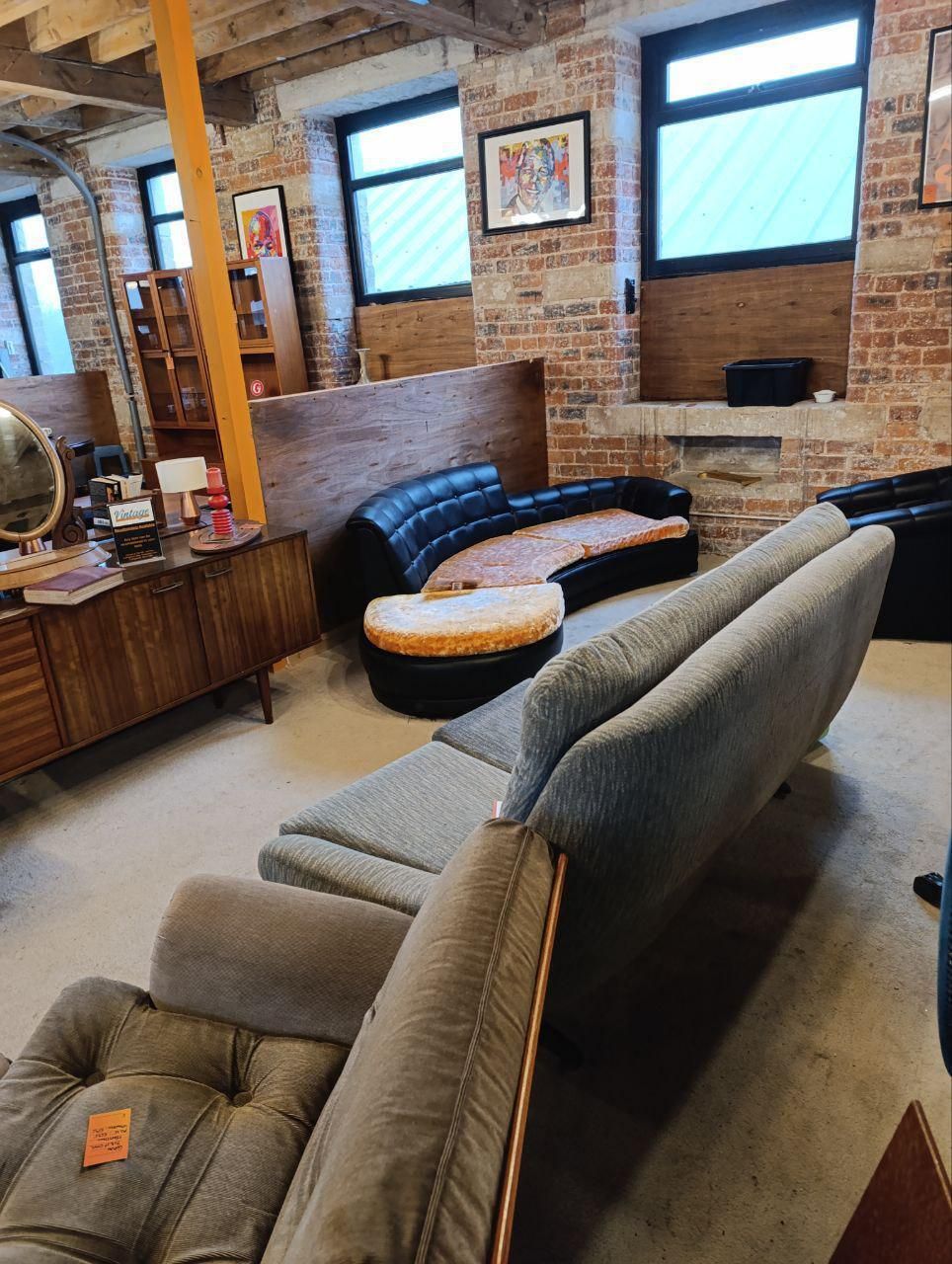 895.0 Parker Knoll Statesman Sofa Vintage Sculptural Grey Original Upholstery Statement Three Seater photo
