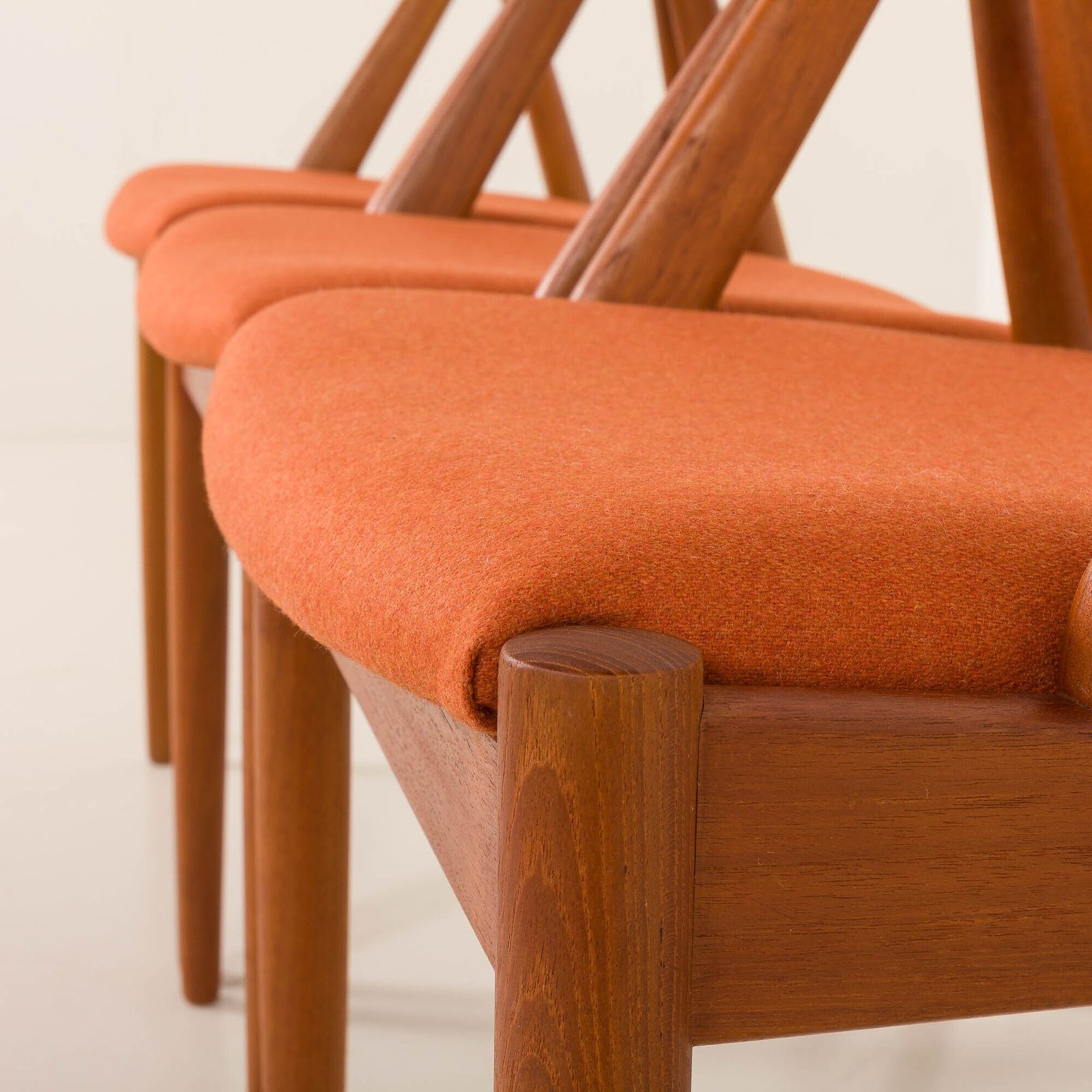 photo buy Kai Kristiansen Chairs Model 31, Set Of 3, Denmark 1960s.