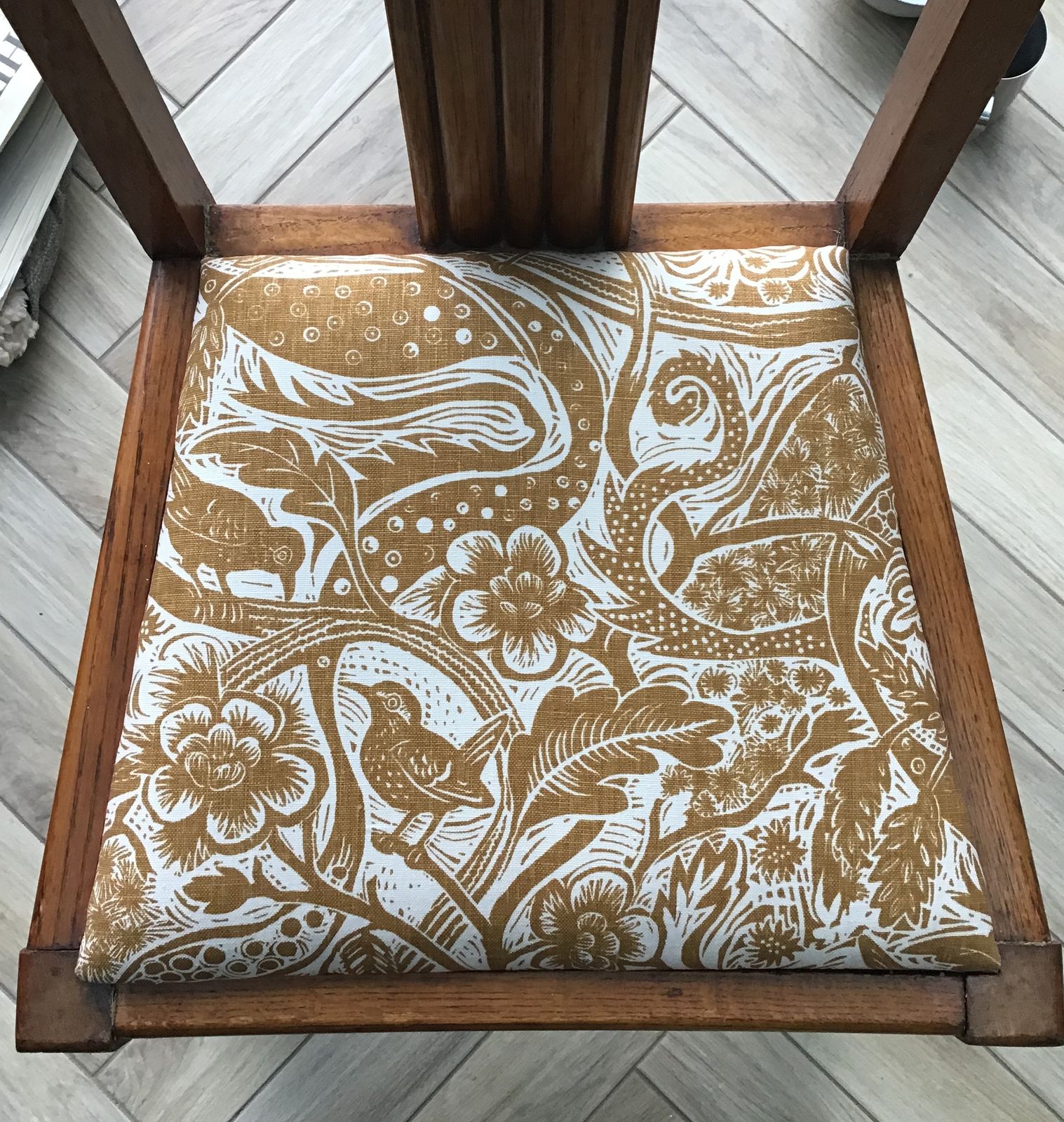 Set Of Four Mid Century Oak Dining Chairs – Handcrafted, Newly Restored, With Unique Mark Hearld Upholstery photo 425.0