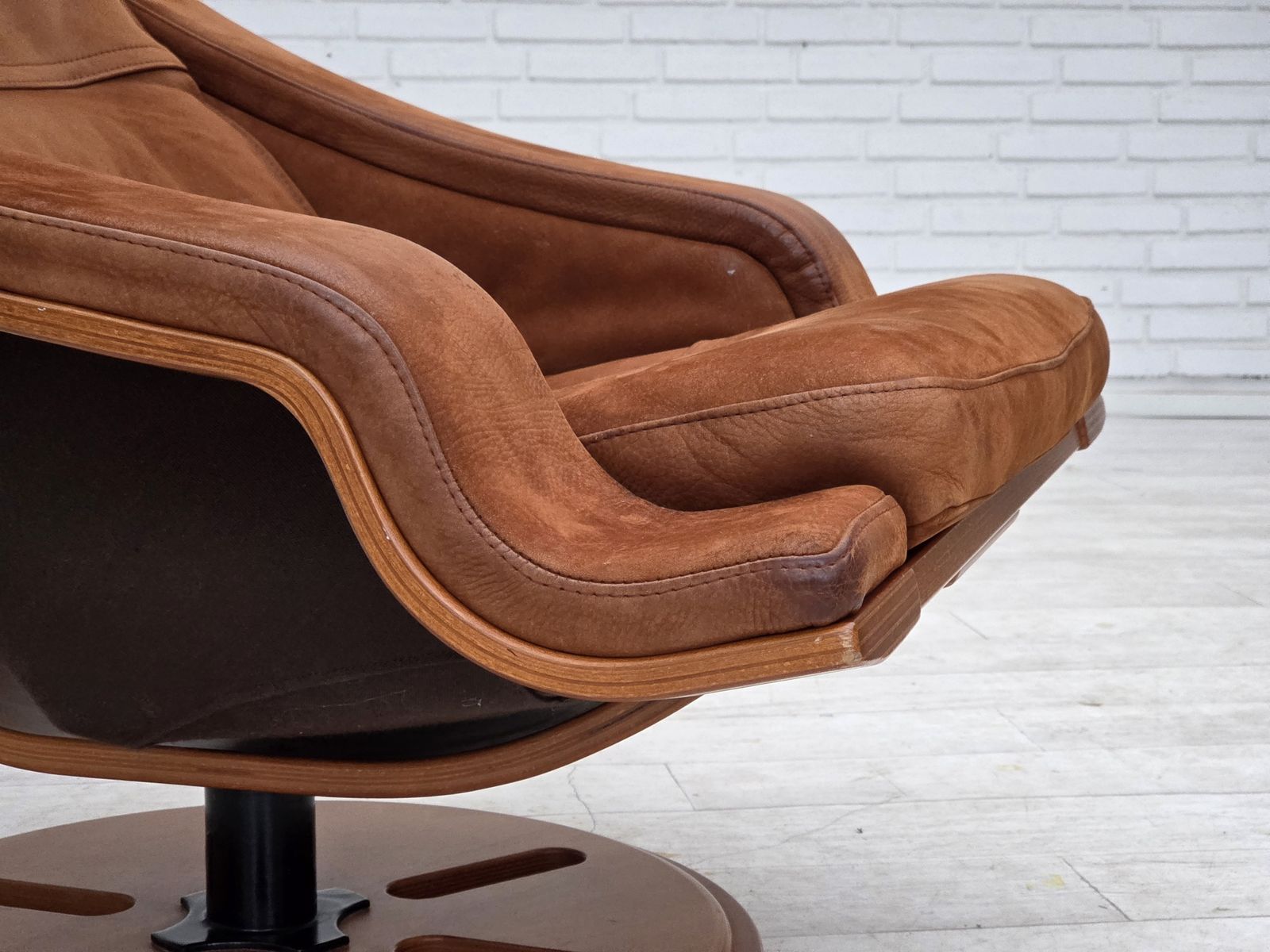 1980s, Swedish Swivel Armchair, Nubuck Leather, Canvas, Bent Beech Wood. photo Furniture