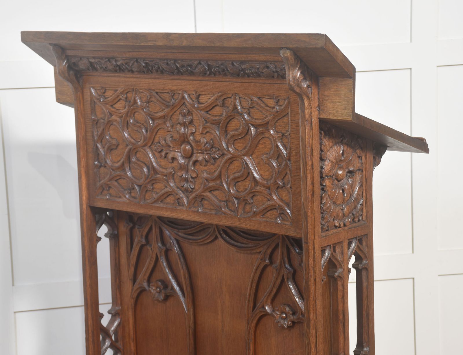 Carved Oak Lectern In The Gothic Revival Style photo vinterior