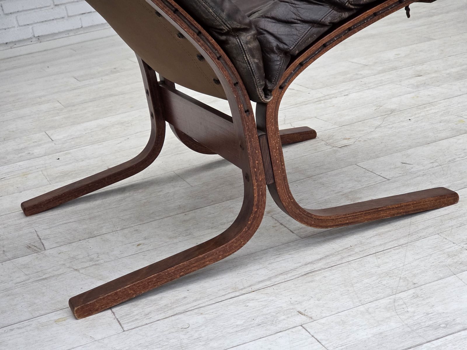 1020.0 1970s, Norwegian Design By Ingmar Relling, Model "Siesta", Furniture Leather. photo