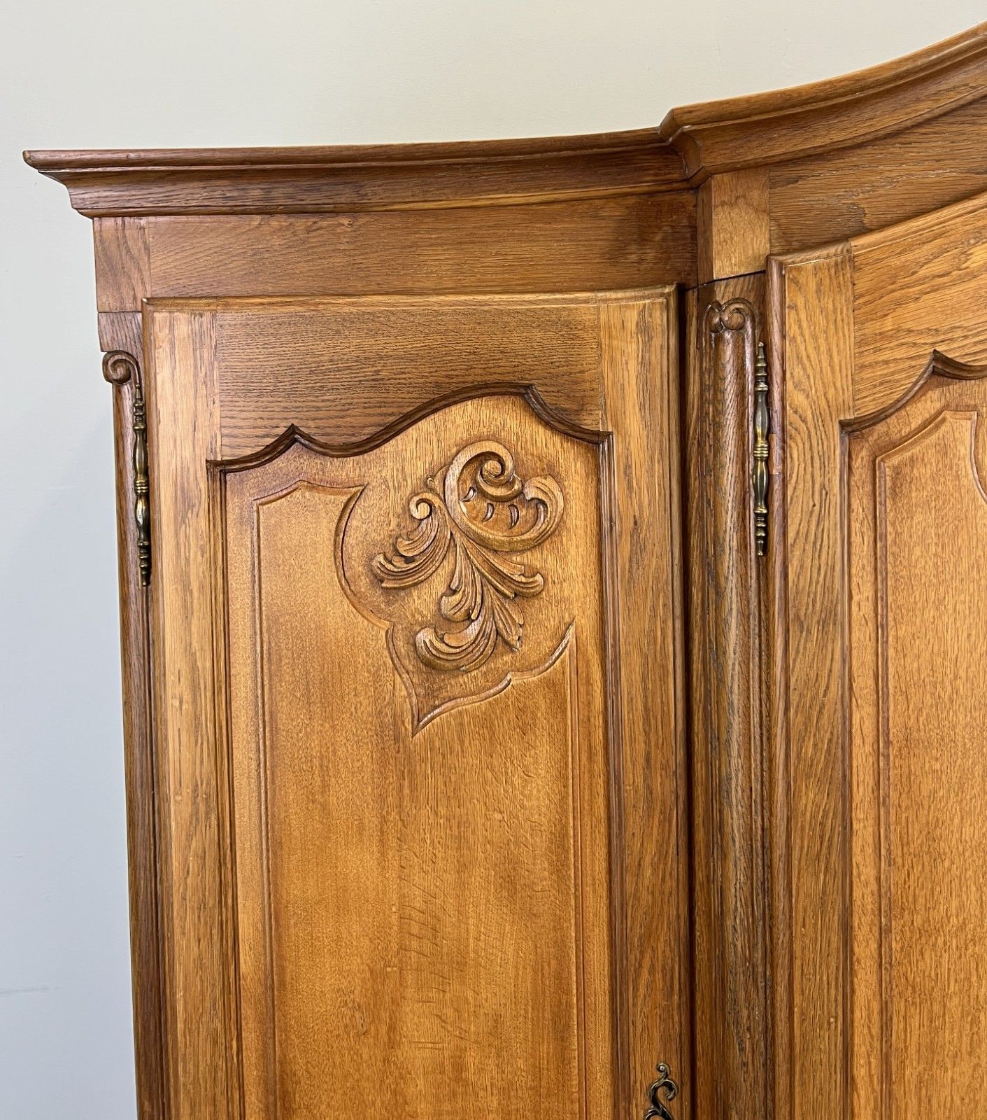 Wardrobe Vintage French Louis XVI Style Oak Four Door Armoire Lot 4813 photo 849.0