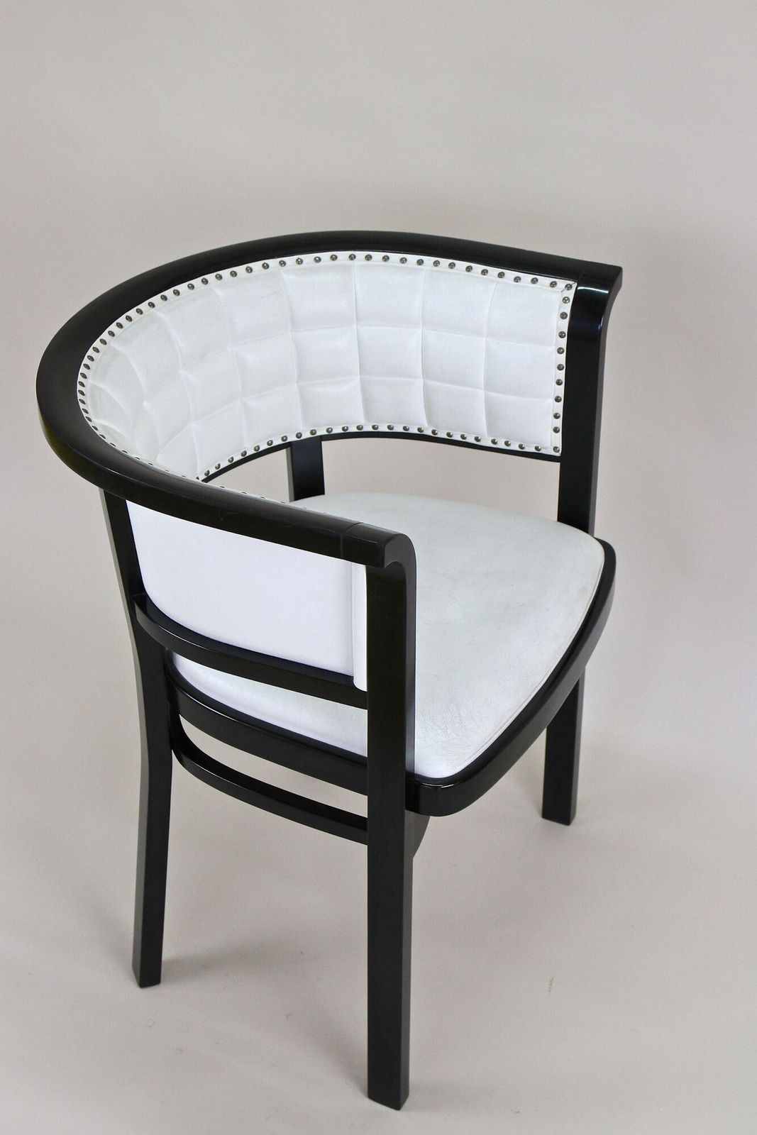 photo vinterior 20th Century Thonet Armchair   White Leather, Design By M.Kammerer, At Ca. 1980