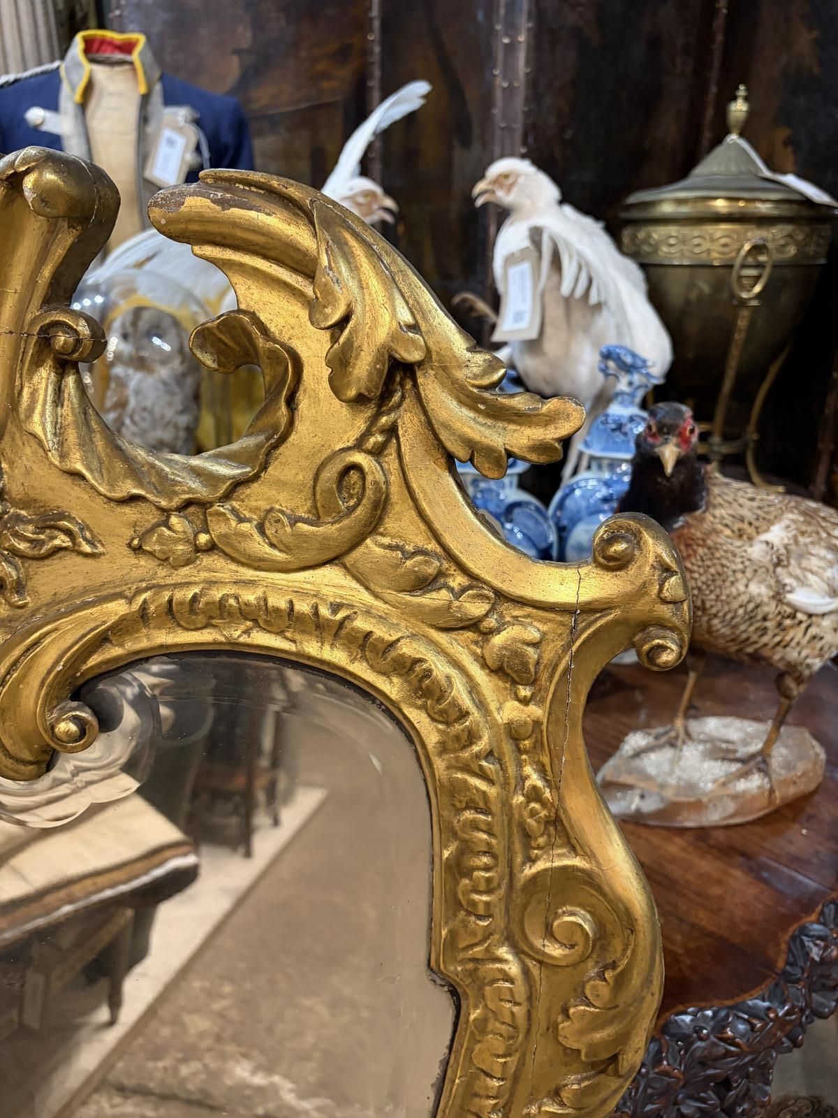 English Georgian Carved Gilt Wall Mirror photo for sale
