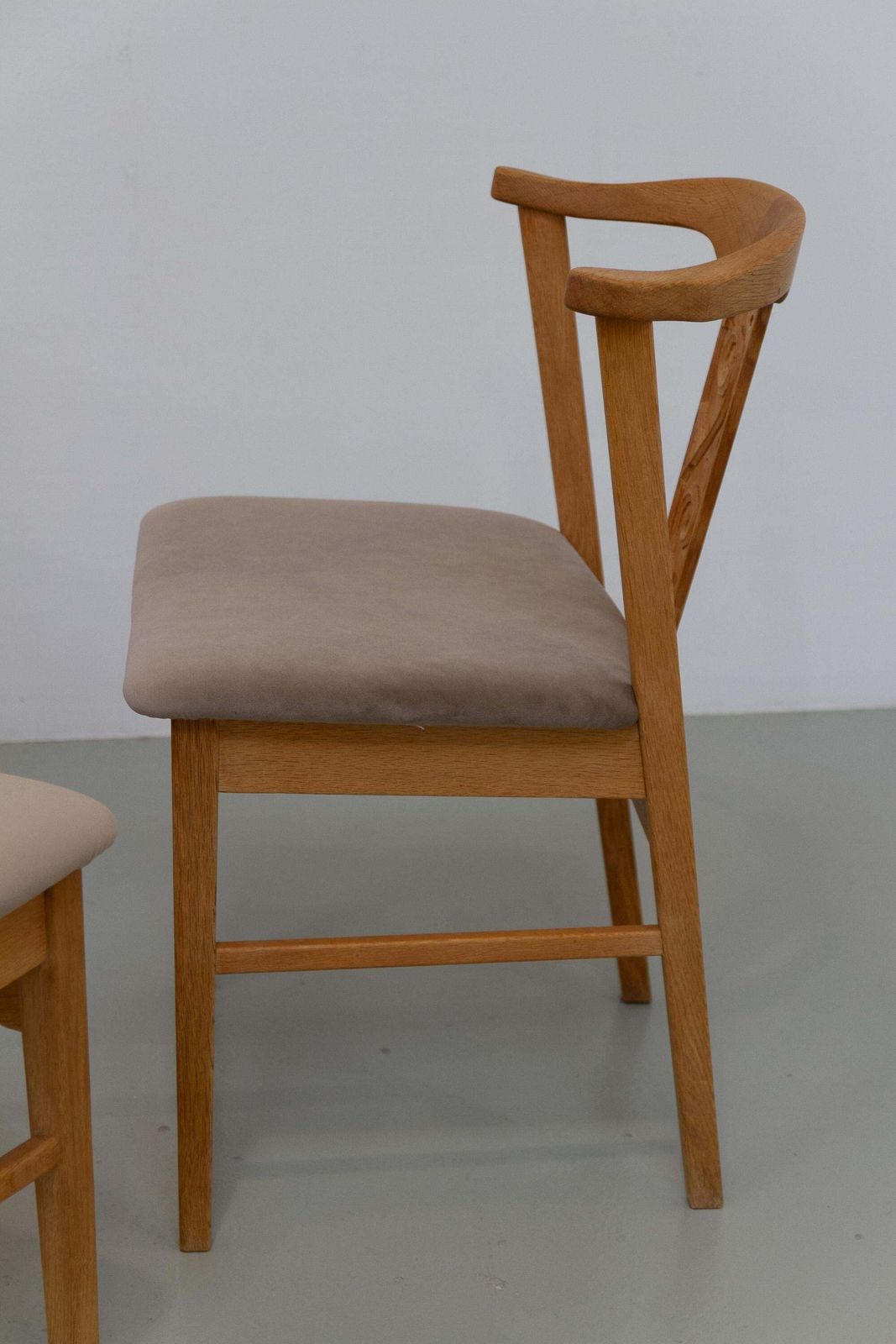 photo buy Danish Brutalist Oak Dining Chairs By Henning Kjærnulf, 1960s. Set Of 6.