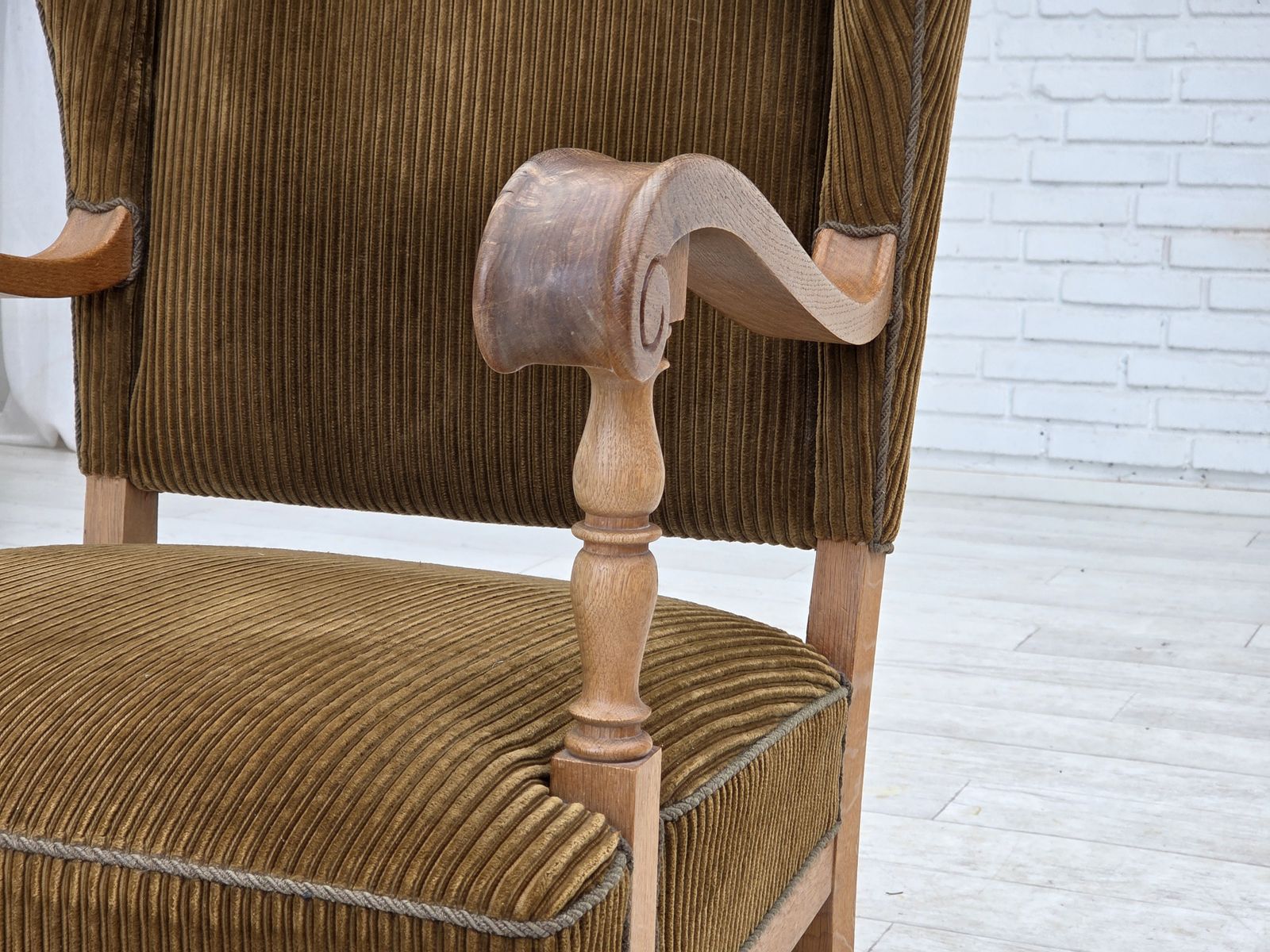 photo furniture 1970s, Scandinavian Wingback, Highback Armchair, Furniture Corduroy, Carved Oak Wood.
