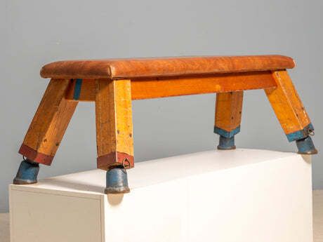 Europese Vintage Leren Gymbank Of Tafel, Ca. Jaren 1950 photo buy