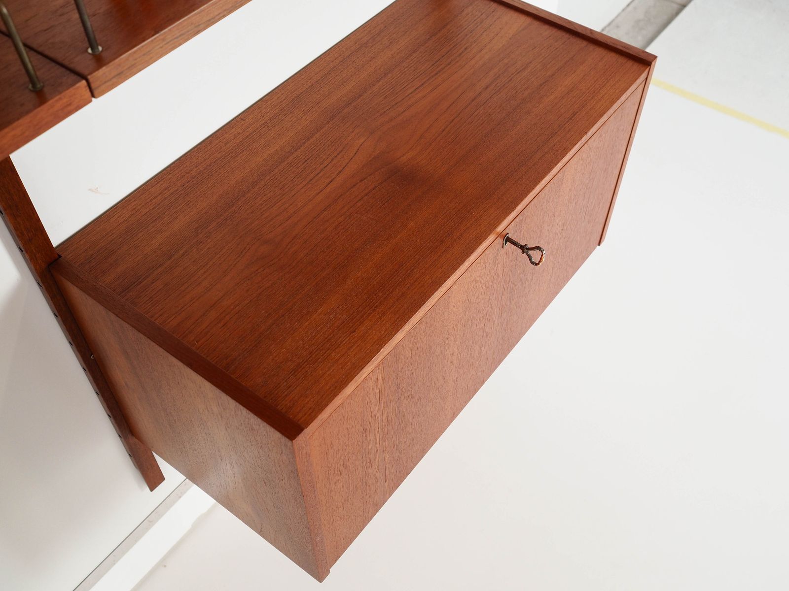 photo vinterior Teak Shelving Unit, Danish Design, 1960s, Production: Denmark