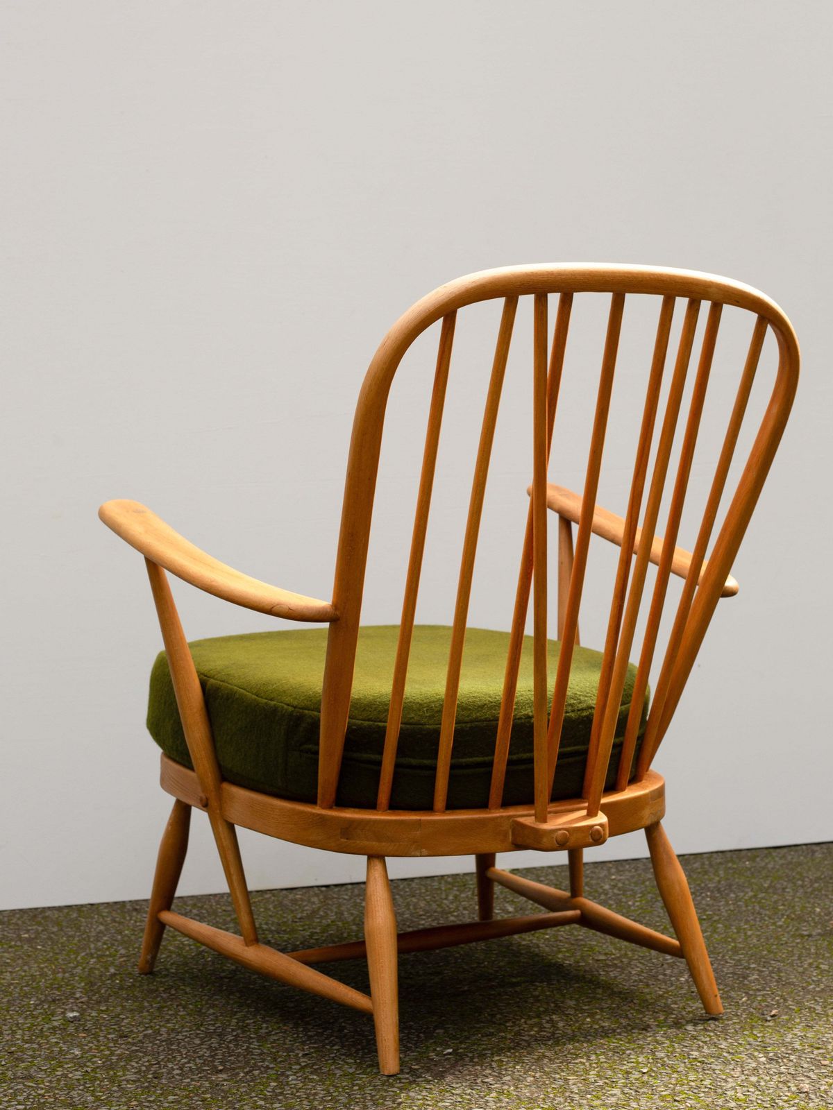 Vintage Ercol Windsor 335 Armchair Fully Restored Choice Of Colours photo 1180.0