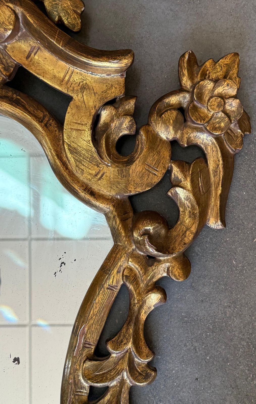 Miroir baroque espagnol en noyer sculpté et bronze doré, début du XXe siècle photo furniture