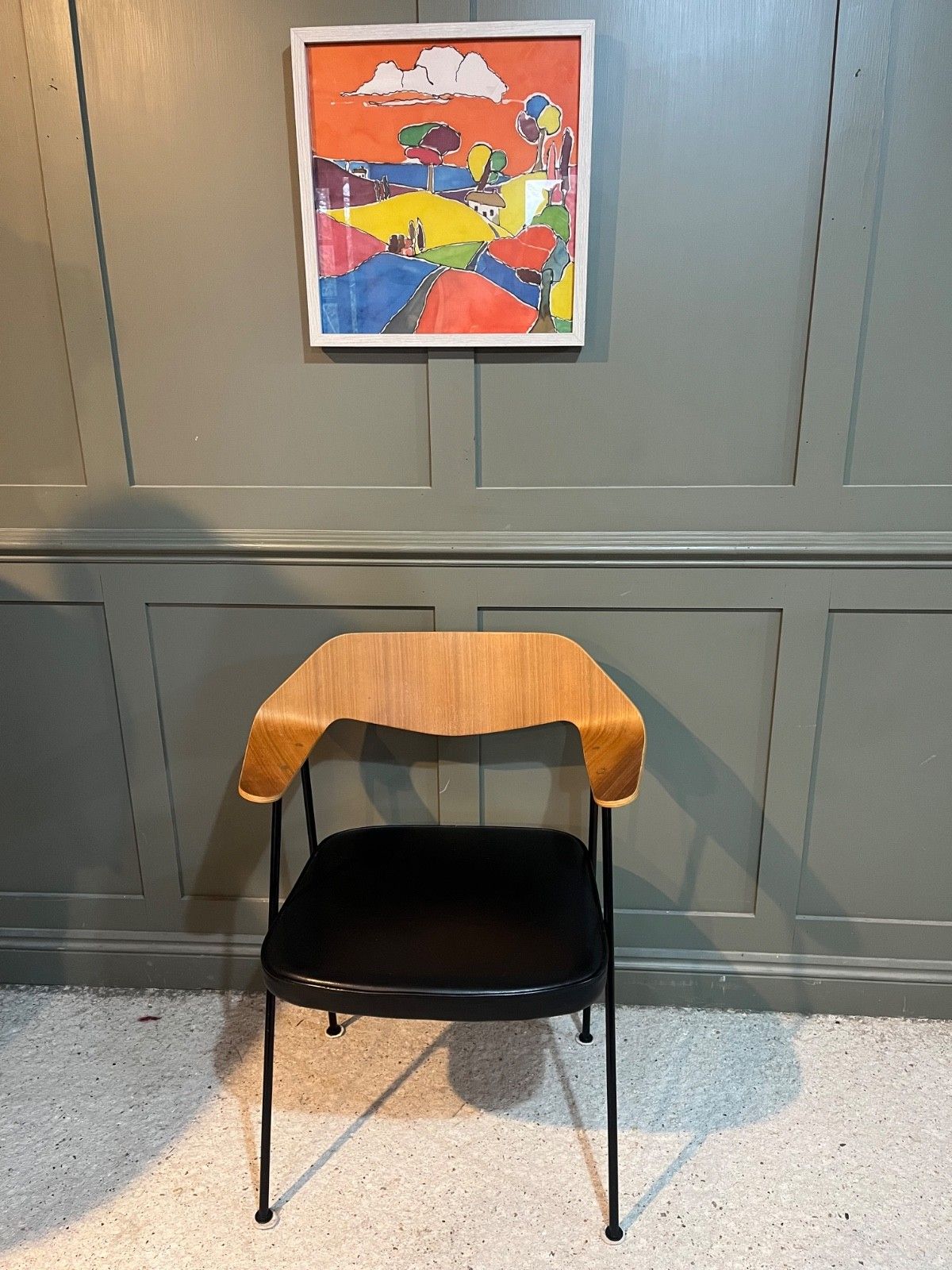 Furniture Robin Day 675 Chair photo