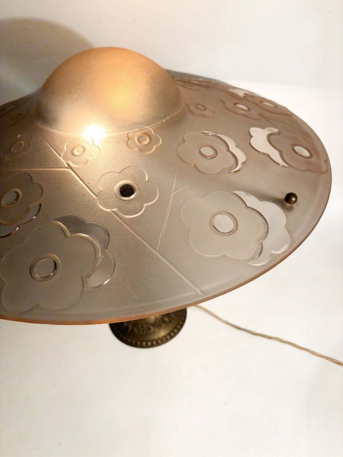 Table Lamp In Pressé Moulé Verre By Verrerie D'art Degué, 1930s photo for sale