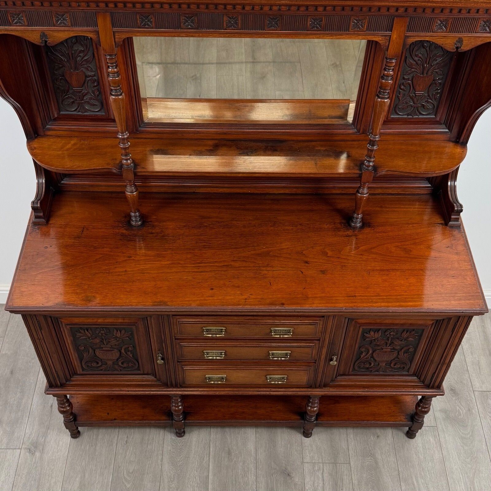 photo for sale Antique 20th Century Fine Quality Sideboard In Walnut