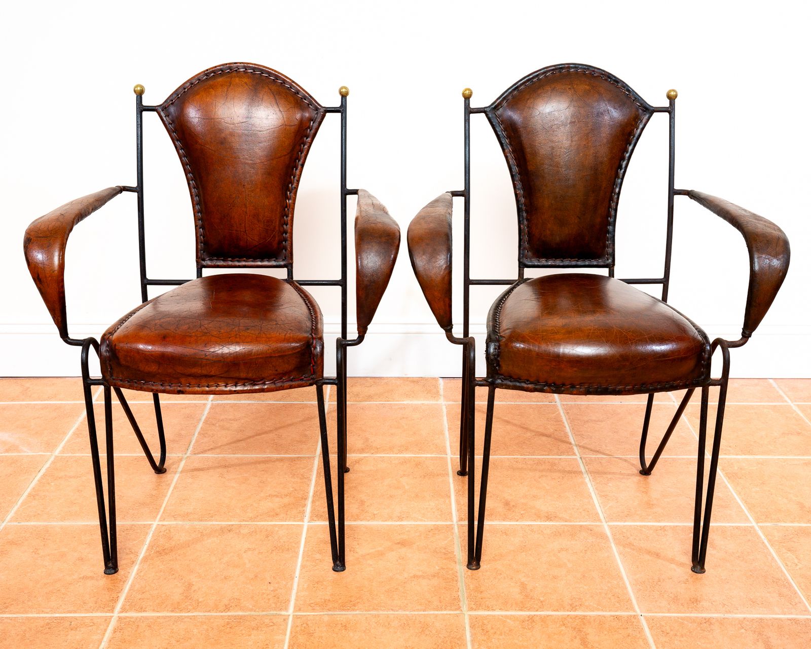 Single Armchair Iron Leather Artisan Jacques Adnet Chairs Brass 1950s Mcm French M.Odernist Bauhaus Modernism Stitched Leather Sculptural Machinisme photo vinterior