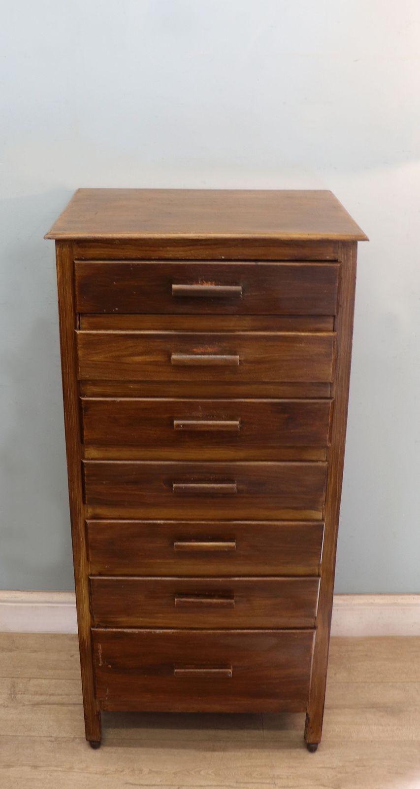 A Lovely Early 20th Century Narrow Pedestal Chest.