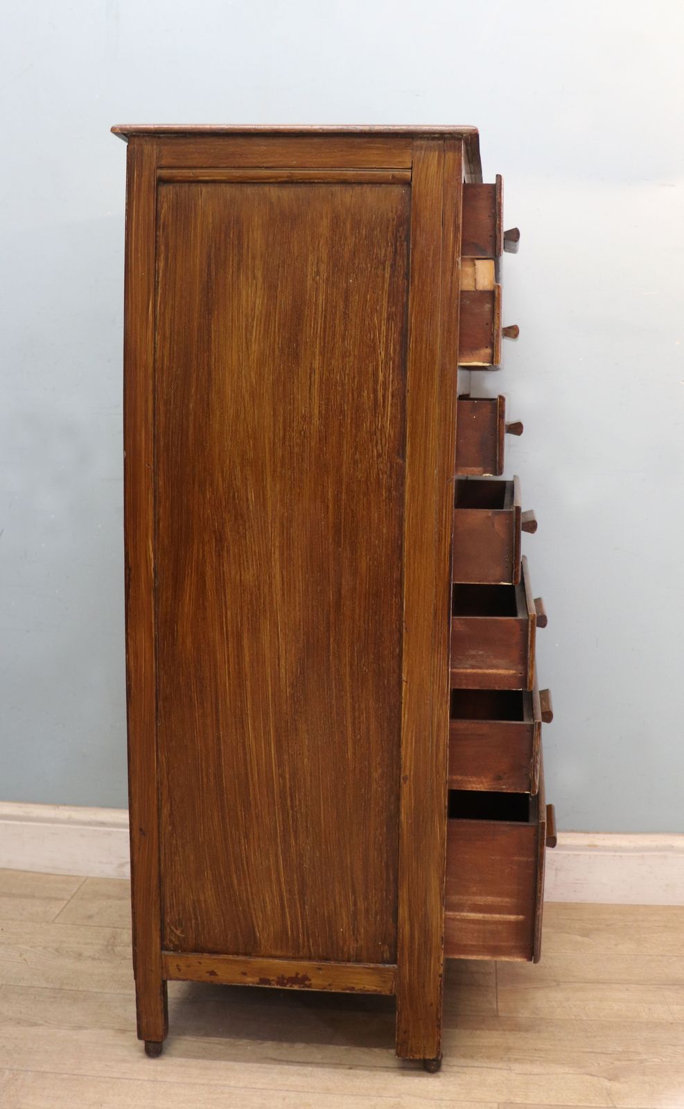 photo furniture A Lovely Early 20th Century Narrow Pedestal Chest.