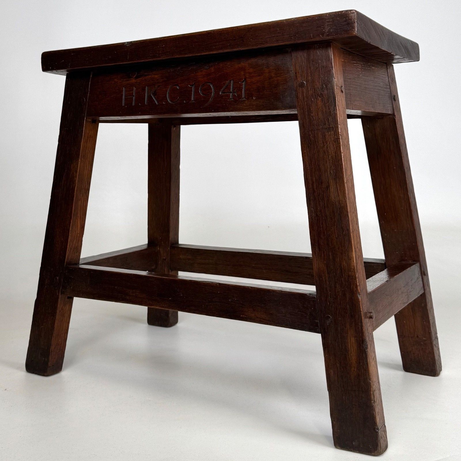 Antique 20th Century Fine Quality Joint Oak Stool With Carving photo furniture