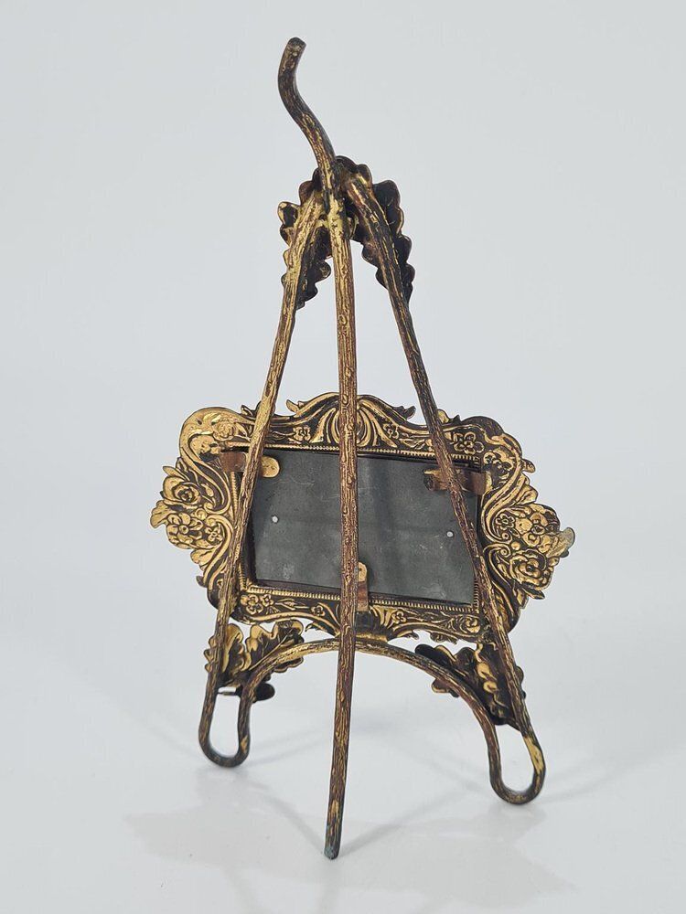 photo furniture Antique Standing Photo Frame In Gilded Metal, 1890s