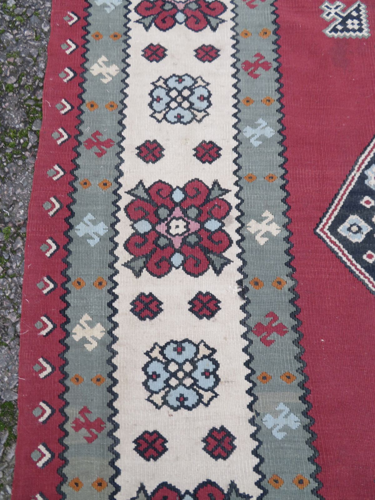 photo furniture Antique Bessarabian Kilim. 297cm X 186cm.