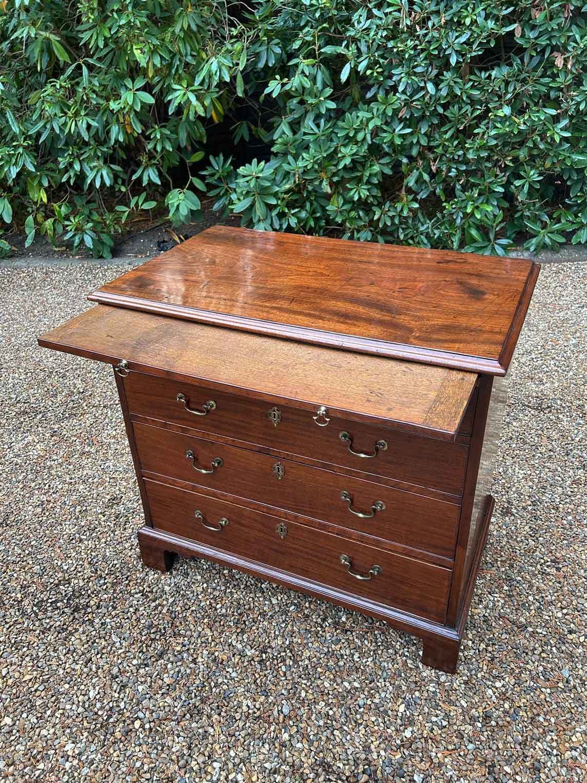 18th Century George III Mahogany Chest Of Drawers photo vintage