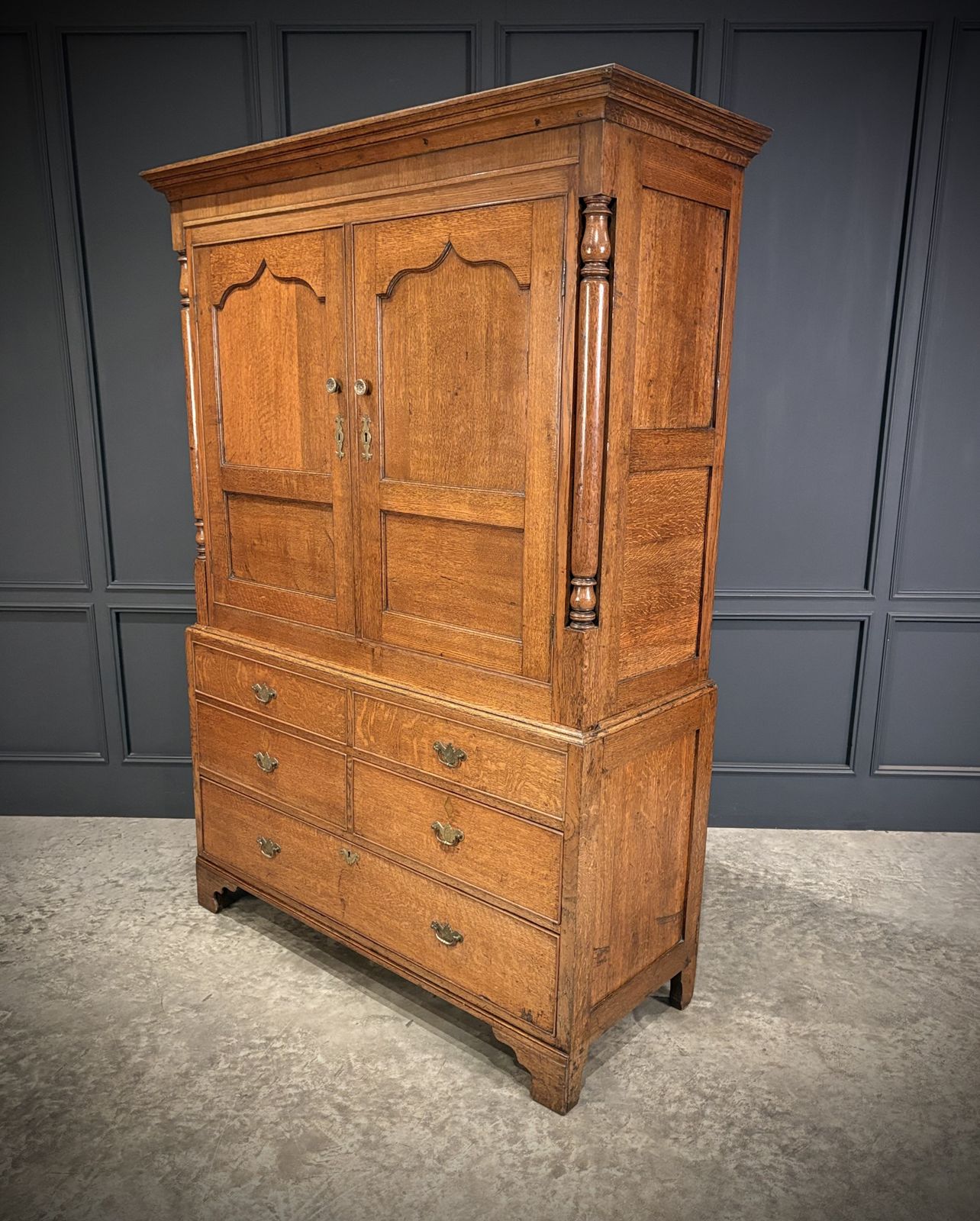 18th Century Oak Wardrobe photo buy