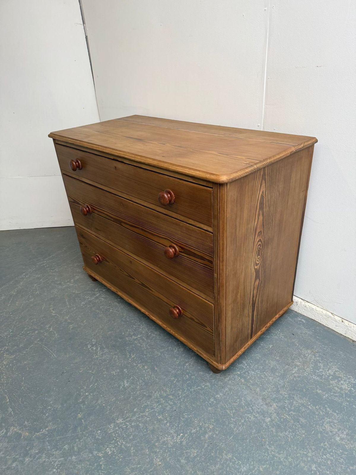 A Top Quality Victorian Pine Large Waxed 3 Drawer Chest Of Drawers photo furniture