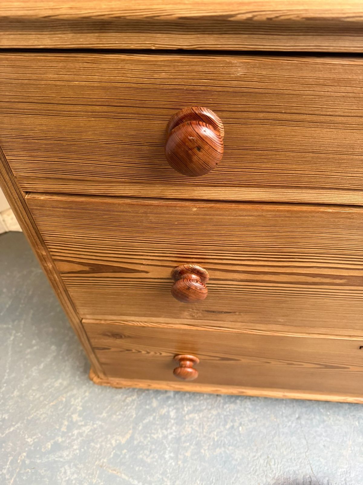 A Top Quality Victorian Pine Large Waxed 3 Drawer Chest Of Drawers photo for sale