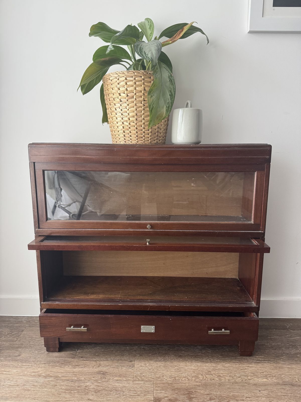 Globe Wernicke "Classic" Barrister Bookcase (1939) photo for sale