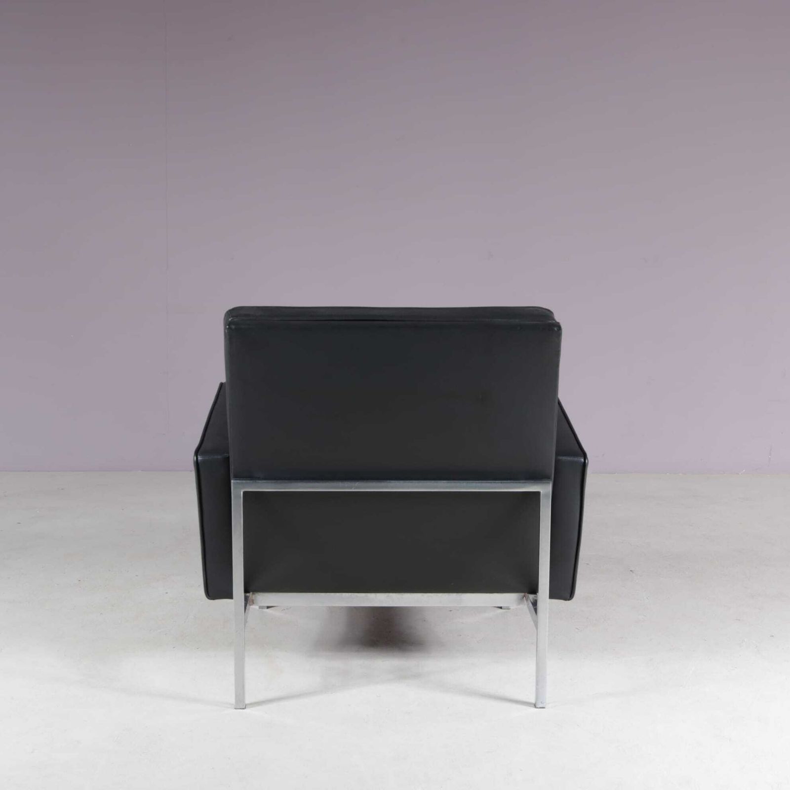 photo for sale Florence Knoll Armchair For Knoll International, USA 1960