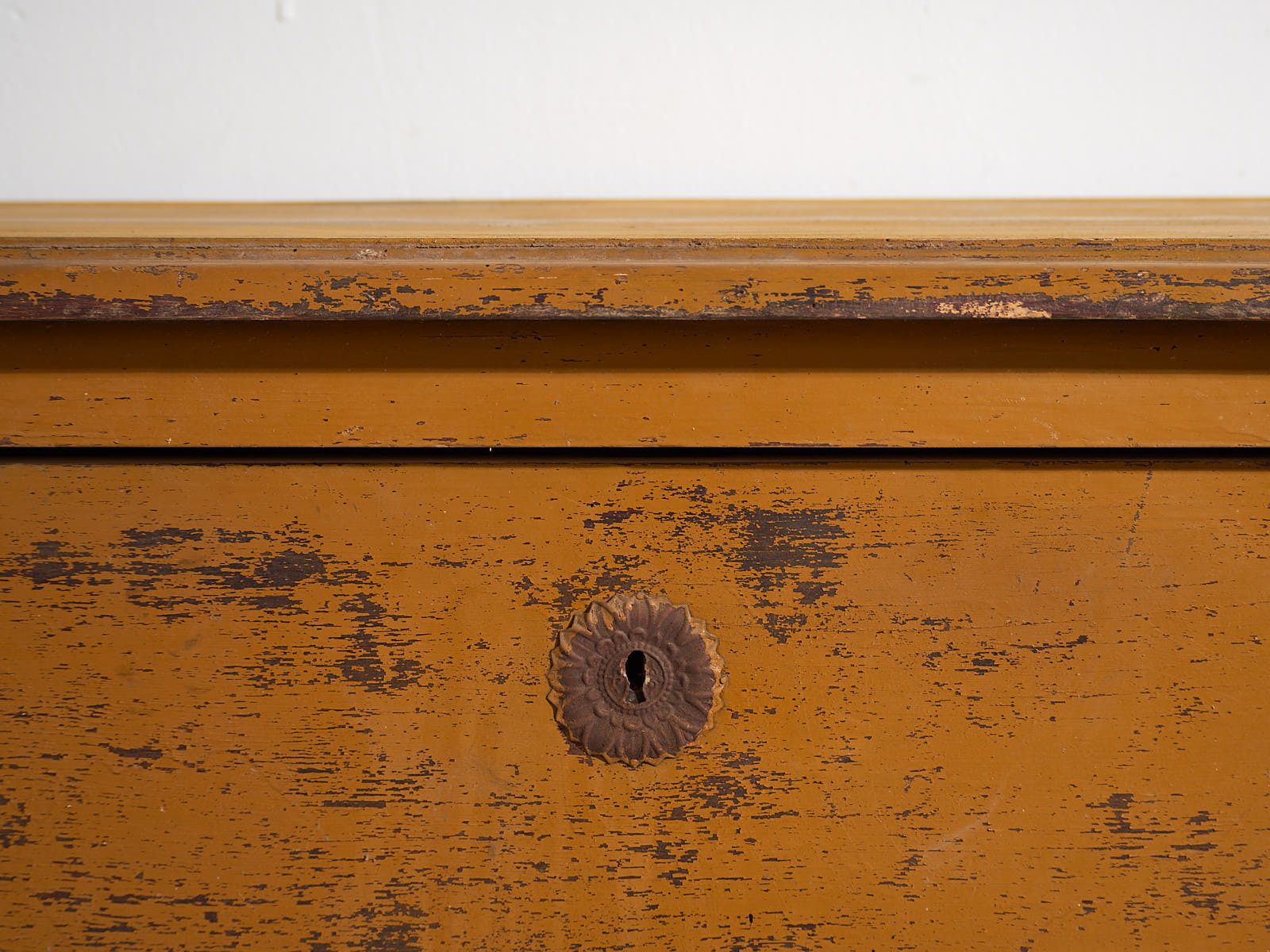 Antique Three Drawer Dresser, 1920s photo 2078.0