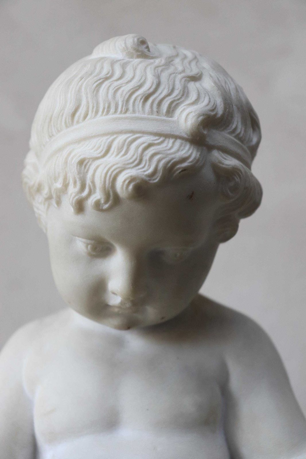 photo furniture Classic Marble Statue Of A Reading Child Italian Neoclassical Sculpture Style (St.284)
