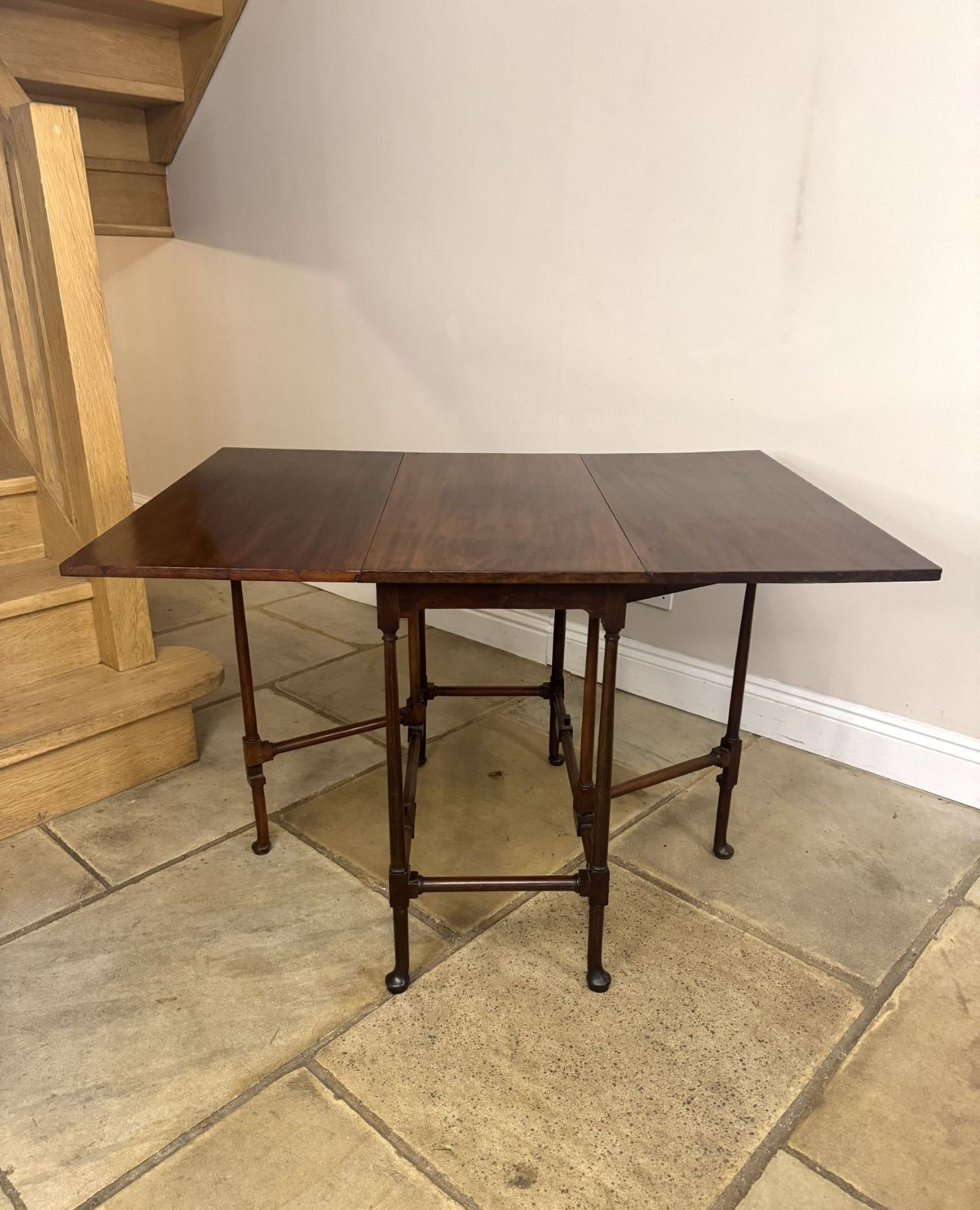 Quality Antique Mahogany Gateleg Table photo vinterior