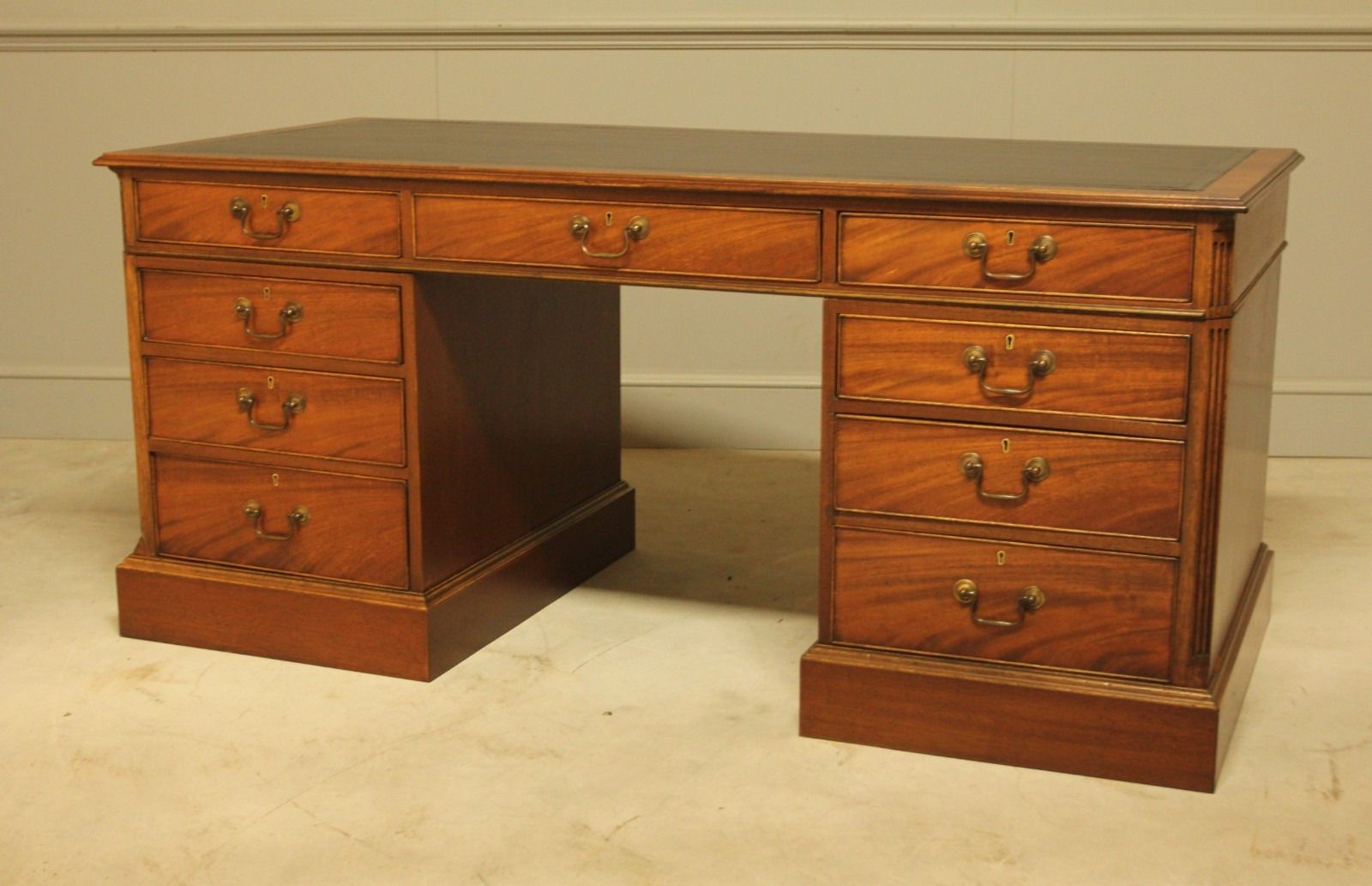 Early 20th Century Curl Mahogany Twin Pedestal Desk photo vintage