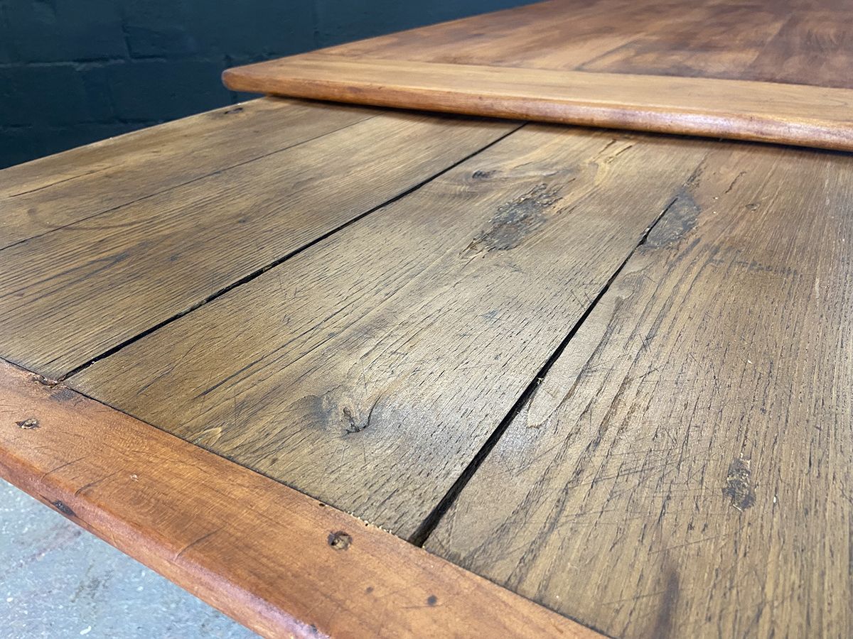 photo vintage Antique French Fruit Wood Dining Table With Bread Slide