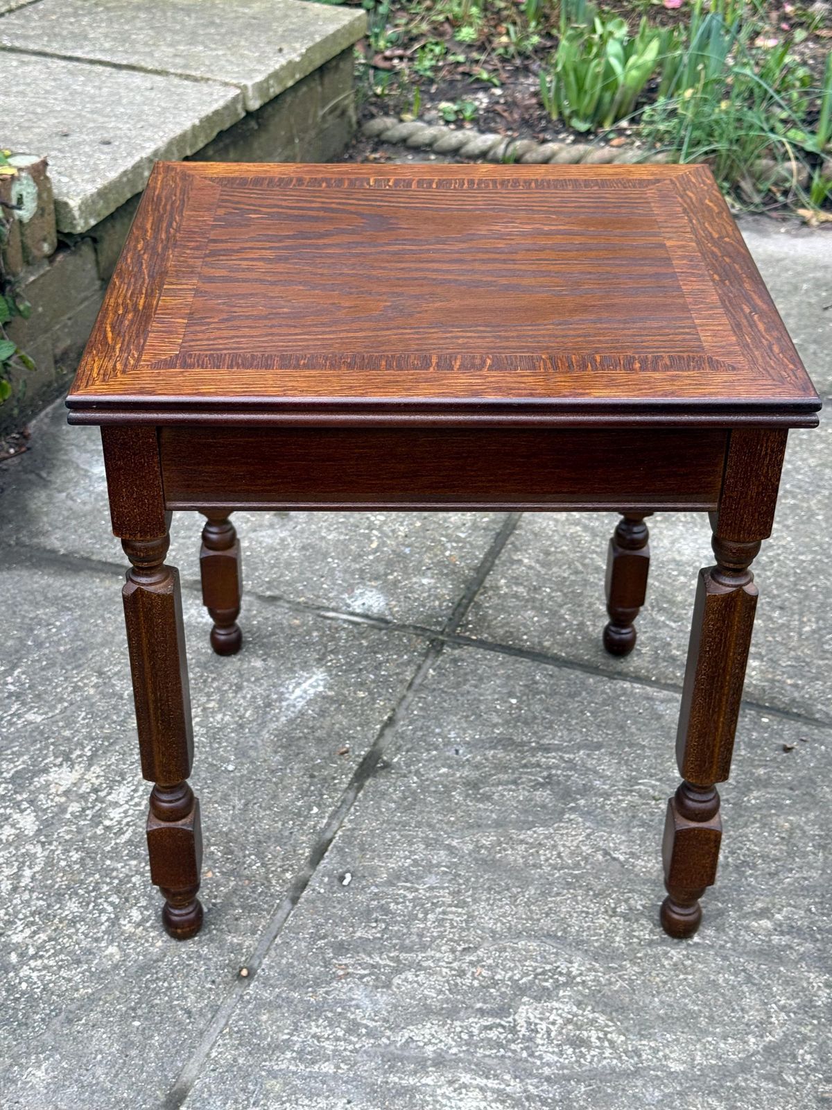 Top Quality 1980s Side Table With Attractive Veneered Detail And Neo Traditional Turned Legs photo furniture