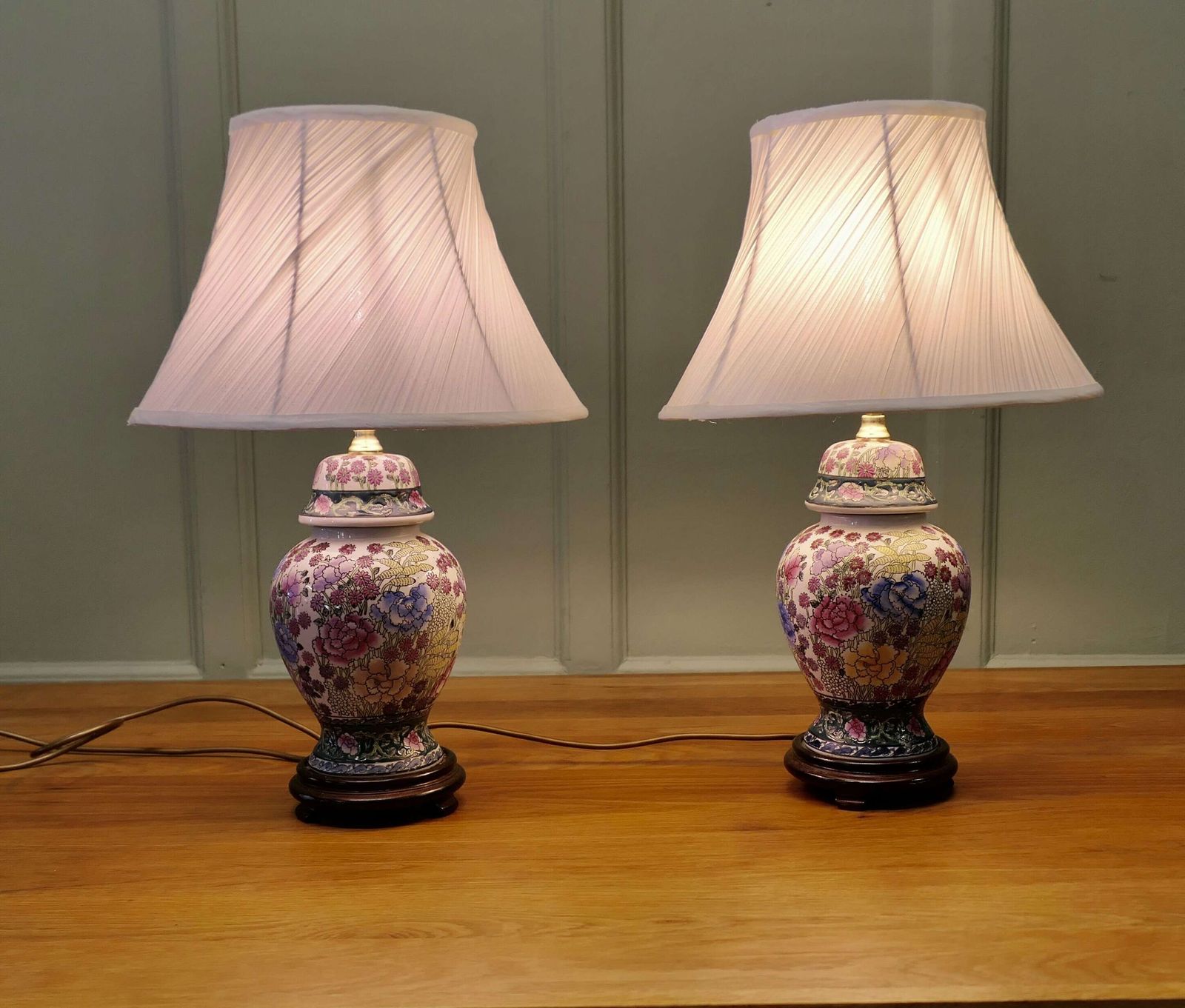 A Pair Of Famille Rose Vase Lamps photo for sale