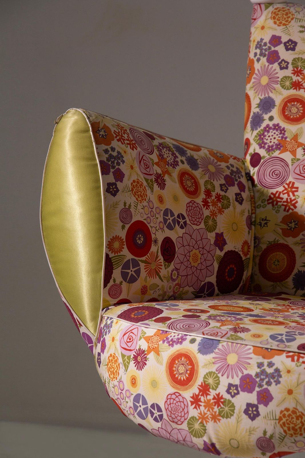 Rare Italian Armchair By Ken Scott From The Space Age Period, Designer Fabric photo vinterior