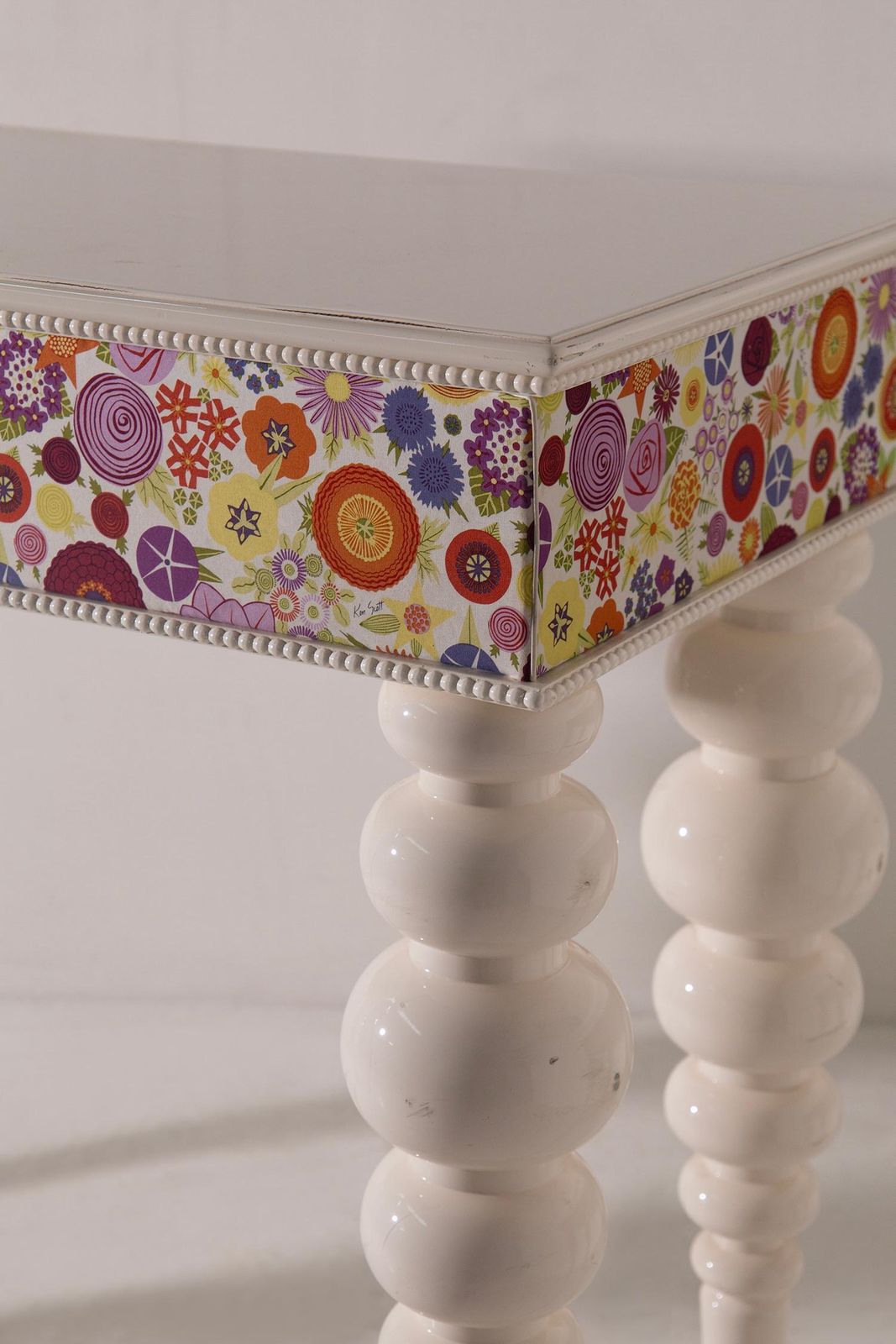 photo furniture Italian Space Age Cocktail Console By Ken Scott With Original Fabric