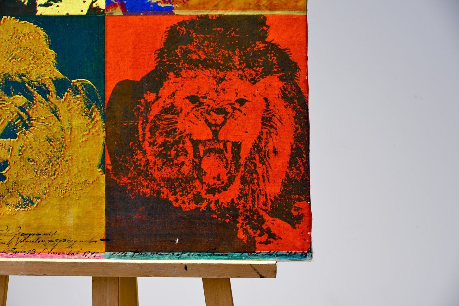photo furniture Silkscreen, Nic Albrecht, Berlin, 1969, Long Live The Lion