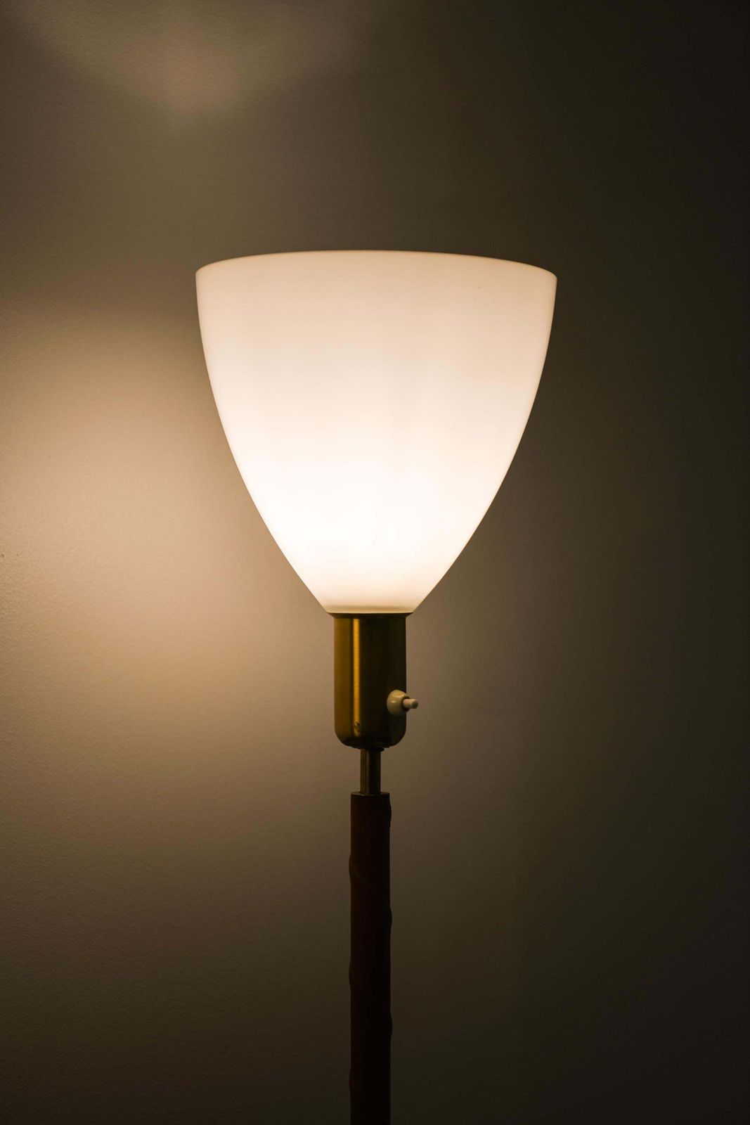 Set Of 2 Floor Lamps In Brass And Leather By Asea, 1950s photo vinterior