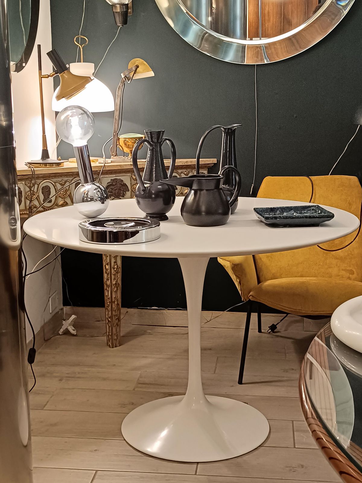 Eero Saarinen For Knoll "Tulip" Dining Table, Italy 1960s photo buy
