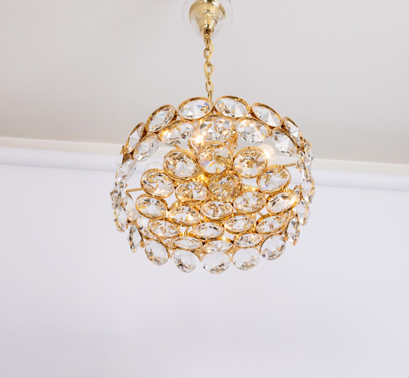 photo furniture Large Gilt Brass Chandelier, Sciolari Design By Palwa, Germany, 1970s