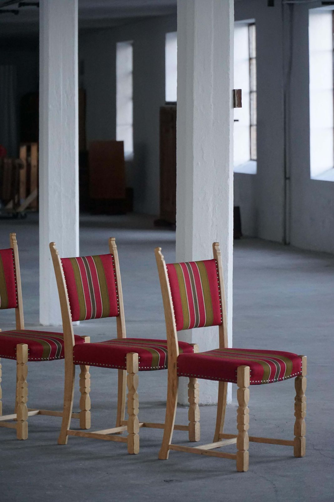 Danish Mid Century Modern, Set Of 6 Oak Dining Chairs, Henning Kjærnulf, 1960s photo vinterior