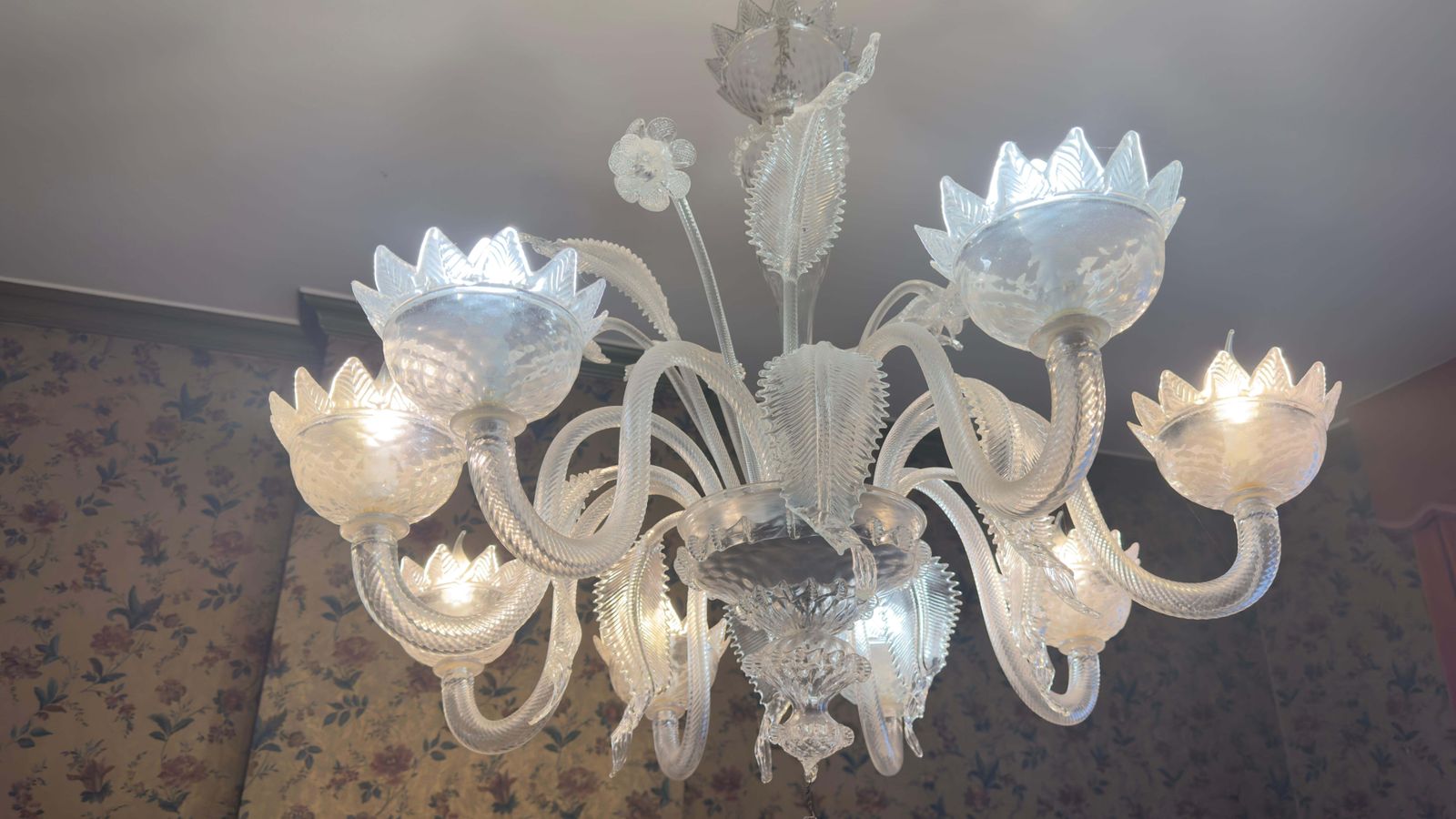 Large Murano Clear Blown Glass With Flowers And Leaves Murano Chandelier photo furniture