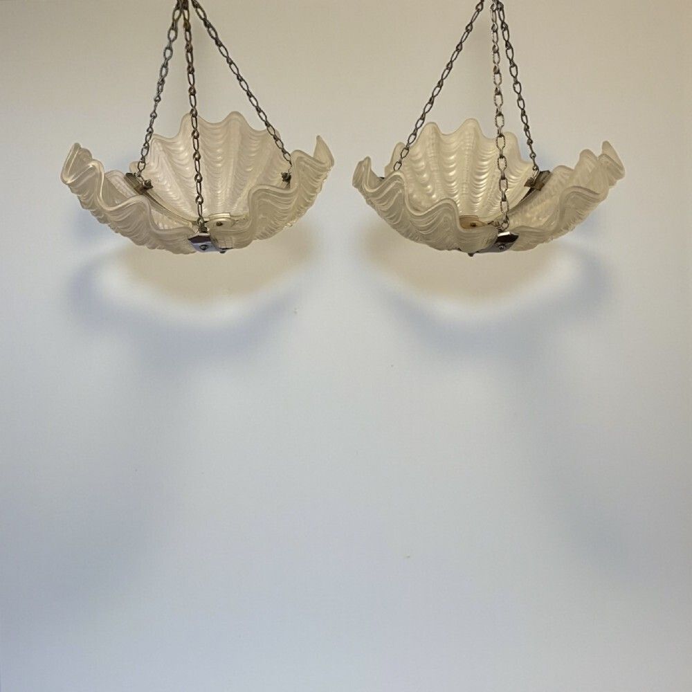 A Pair Of Art Deco Clam/Shell Glass Shades photo vinterior