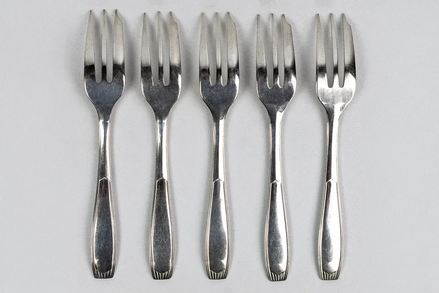 Set Of 10 Christofle Saigon Pattern Silver Plated Dessert Forks (Alfénide) photo vintage