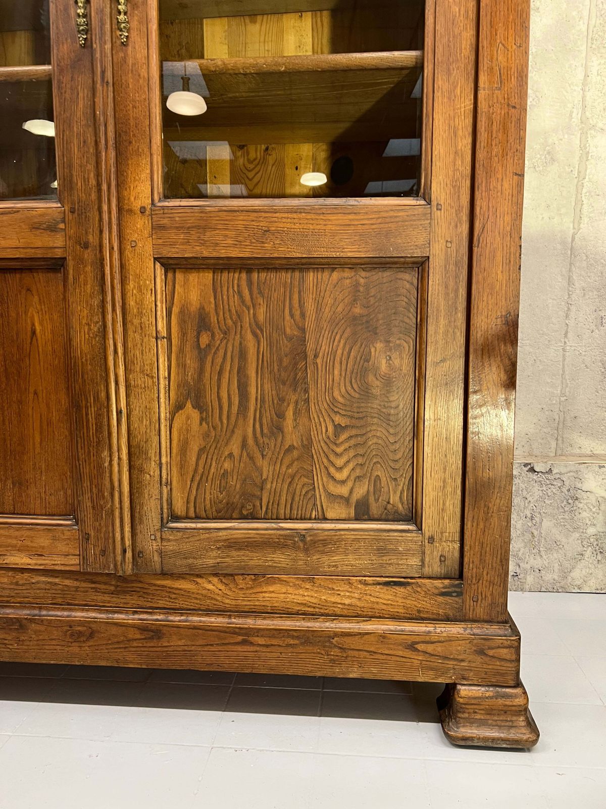 Vitrine Double Door Glazed Display Cabinet photo 995.0