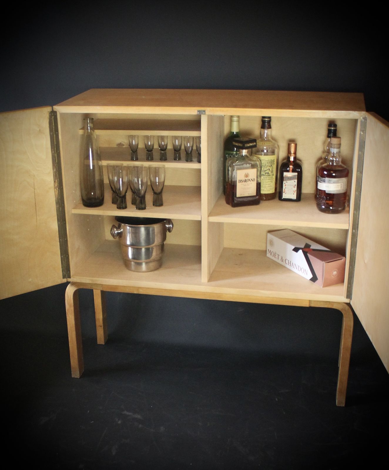 Alvar Aalto Cabinet Model 810 photo 4320.0
