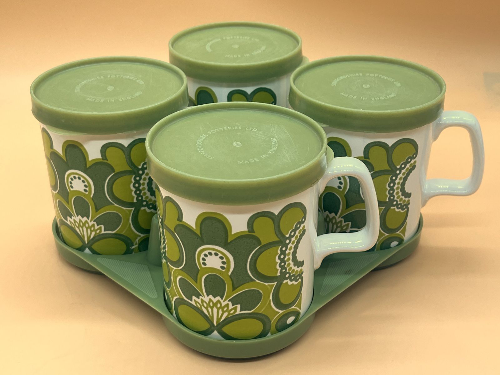 Mid Century Modern Staffordshire Potteries Set Of 4 Mugs, 4 Lids And A Carry Tray.